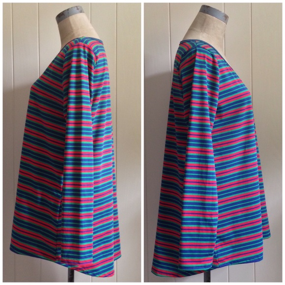 ‼️SOLD‼️ LULAROE Lynnae Blue Green Red Stripe Top Large - Picture 2 of 8